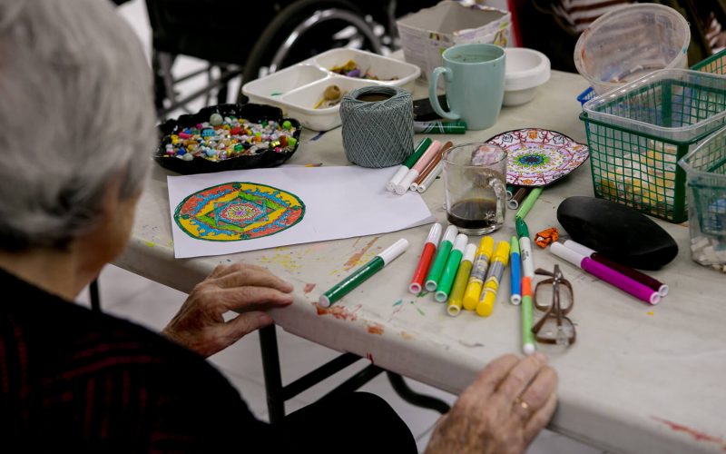 פעילות יוצרת בבית נועם