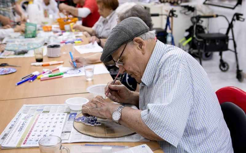 דייר מצייר מנדלה במועדון בית נועם